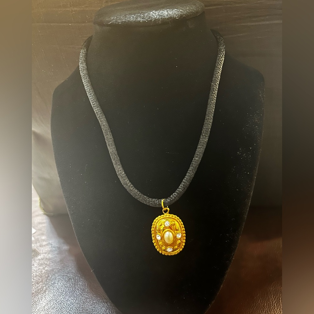 VINTAGE RHINESTONE PEARL PISCITELLI NWT 16" NECKLACE